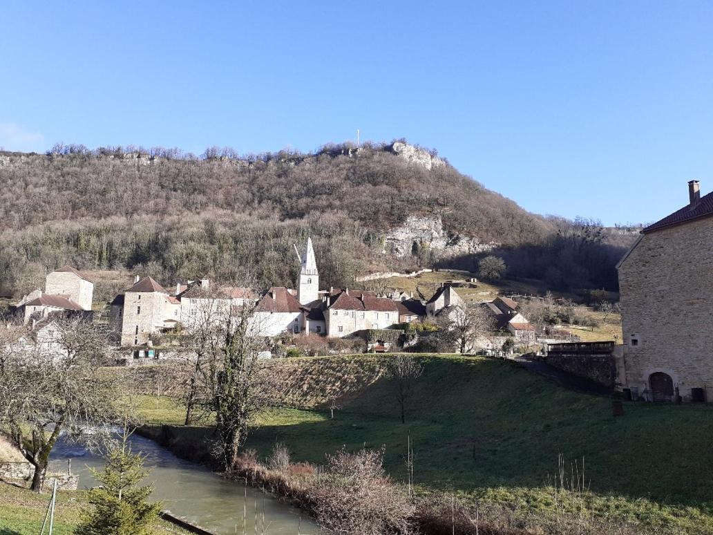 Gite Le bout du monde Baume-les-Messieurs Extérieur photo